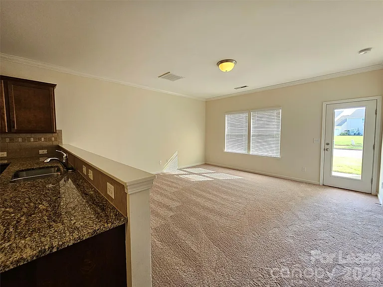 2824 Hopeton Ct — Photo 9