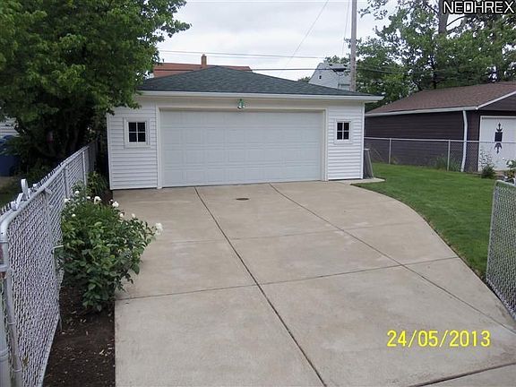 2nd image of 3012 Tuxedo Ave