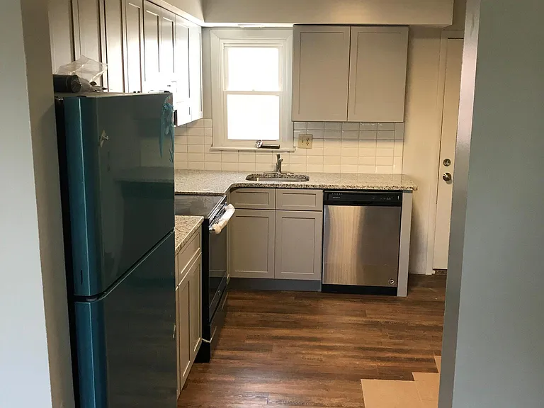643 Providence St #2 — Photo 4