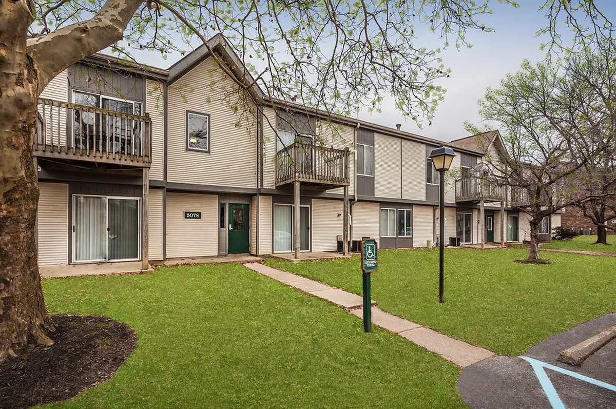 Building Photo - Garden Pointe Apartments
