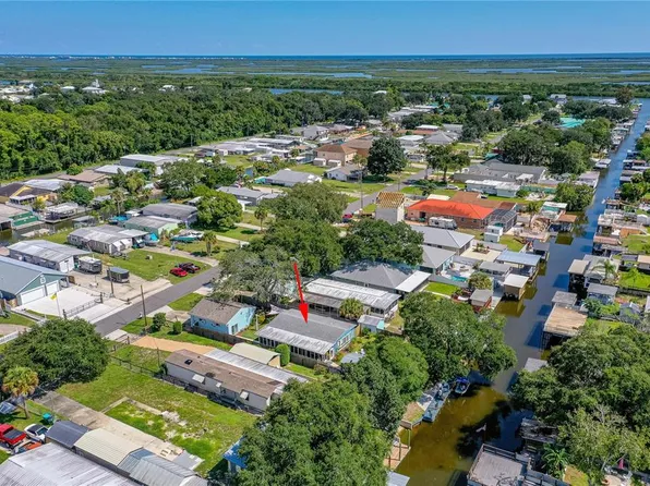 167 Randle Ave, Oak Hill, FL 32759