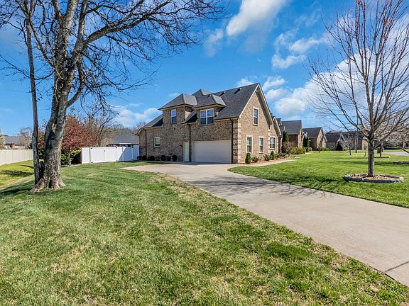 4th image of 1009 Lila Dr