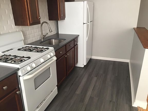 4th image of 1757 W North Shore Ave