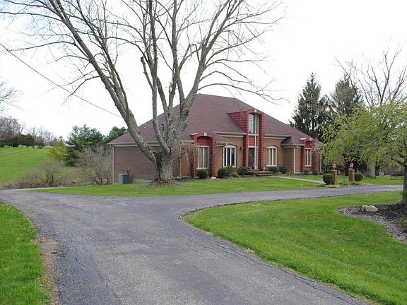 3rd image of 4402 Westwood Dr