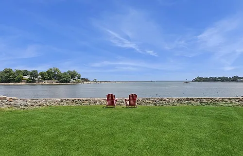 54 Shore Dr Photo 1