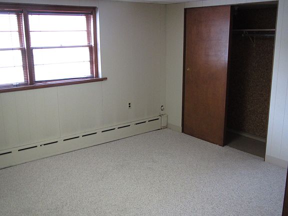 4th image of 4485 Central Ave