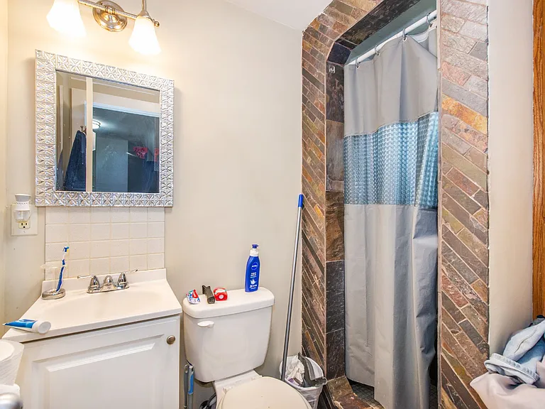 19 Chestnut St — Photo 16