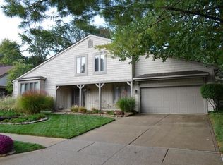 888 Loch Lomond Ln, Columbus, OH 43085