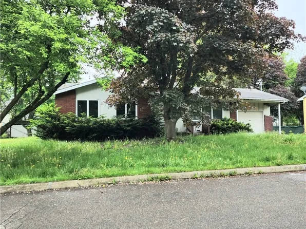 710 Standish St, Elmira, NY 14901