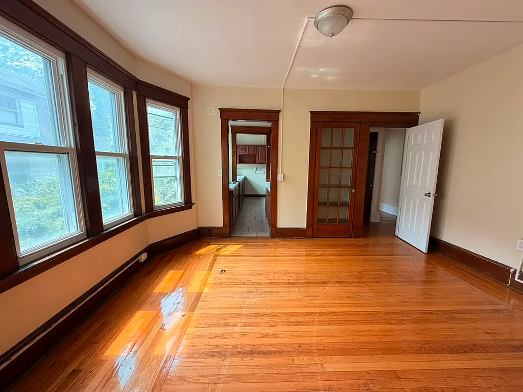 2 bed, $1,800 — Photo 2