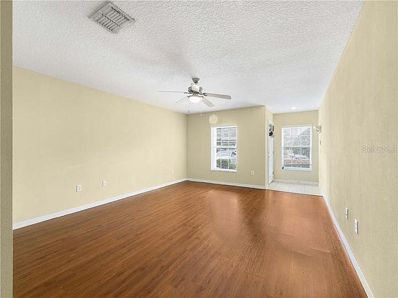 5th image of 457 Carina Cir