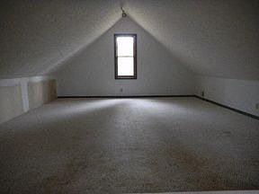 5th image of 311 Deerberry Ct SE