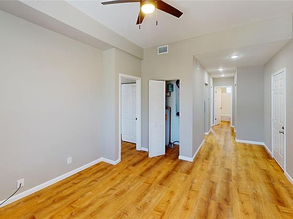 4th image of 3670 Russell Blvd