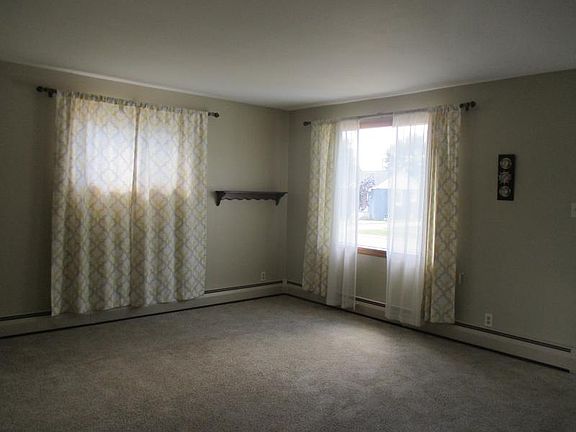 5th image of 224 Bedford St