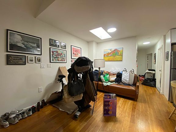 3rd image of 244 Mac Dougal St APT 3