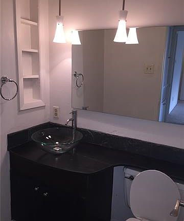 5th image of 4121 Avondale Ave #210