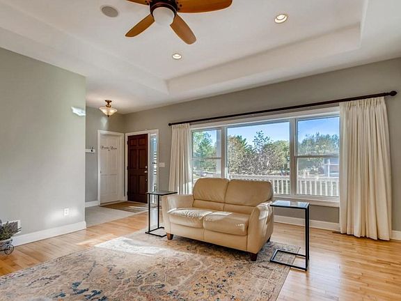 5th image of 758 New Century Blvd S