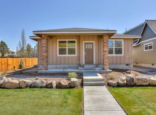 2450 NW 10th St, Redmond, OR 97756