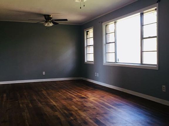 2nd image of 1307 Clayton Ave