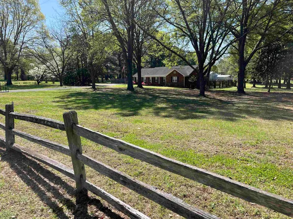 3841 Sykes Rd, Millington, TN 38053