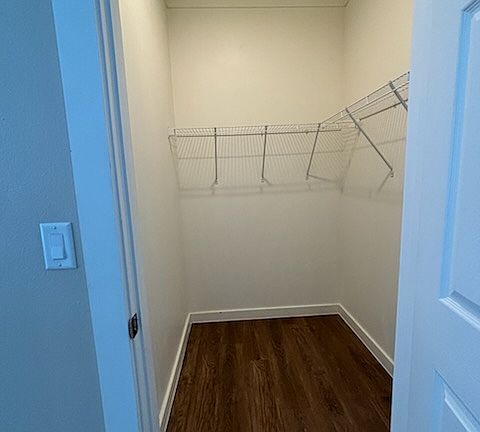 5th image of 1010 22nd St #8