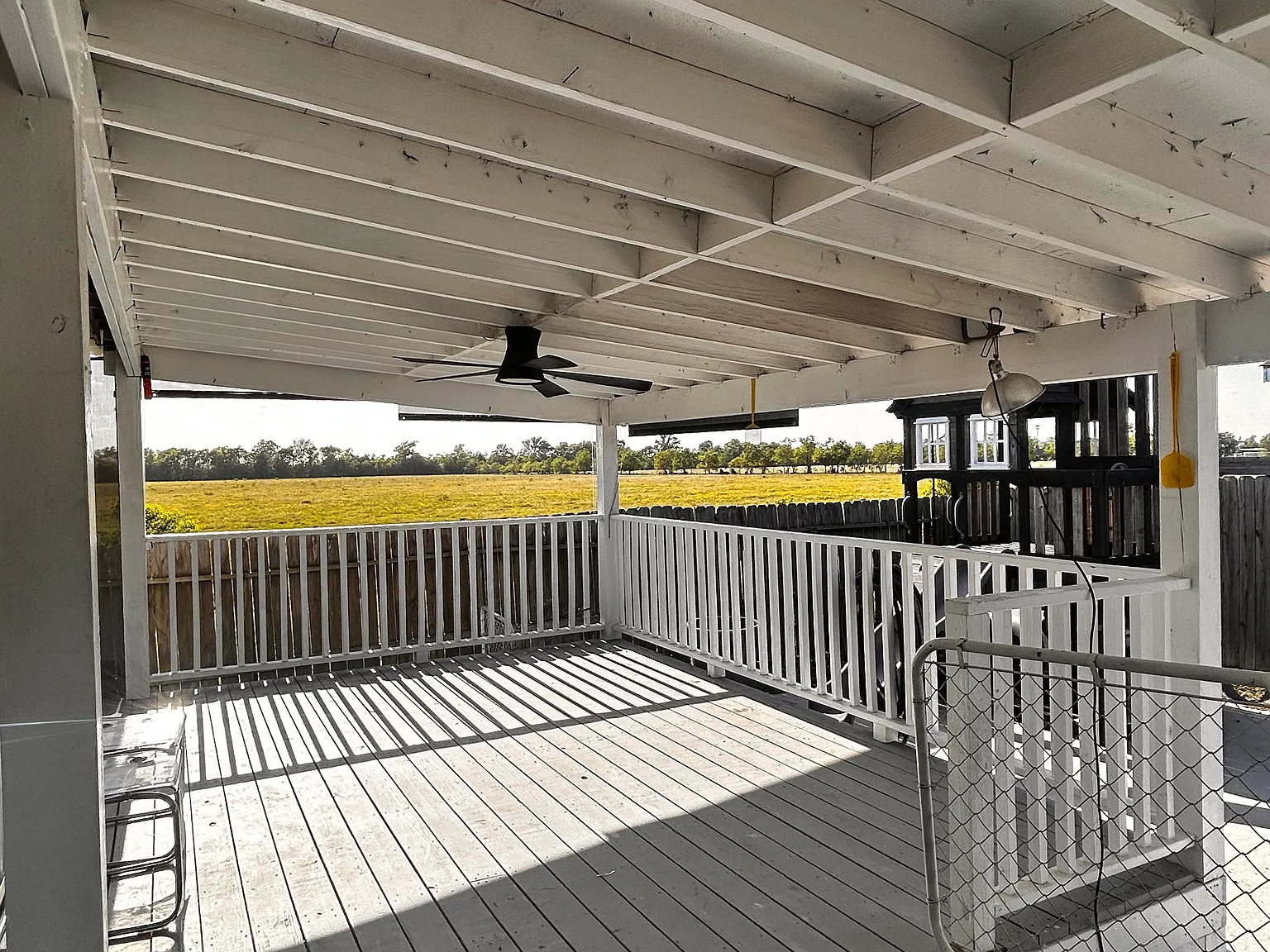 4 bed, 1000 sqft, $1,400 — Photo 2