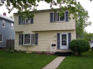 912 E Irvington Dr, South Bend, IN