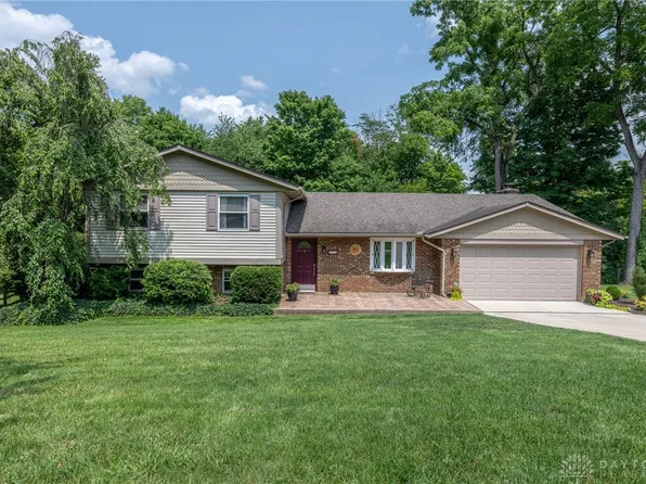 624 Riverwood Dr, Dayton, OH 45430