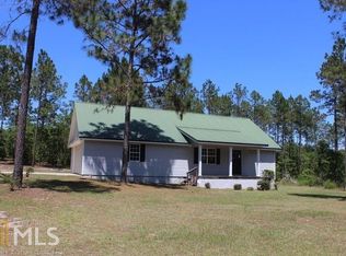 1557 W Highway 30, Mc Rae Helena, GA 31037