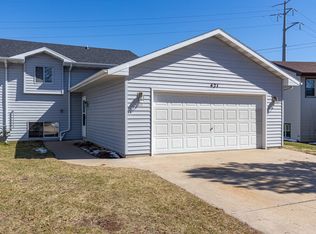 421 Arthur Ct, Kimberly, WI 54136