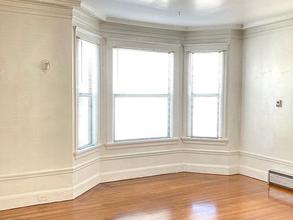 4th image of 4829 California St