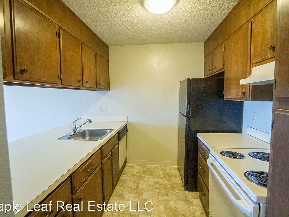 1st image of 1500 NE 171st St S #101