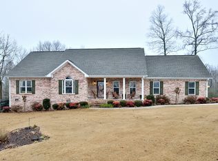 399 Briarleigh Rd, Russellville, AL 35653