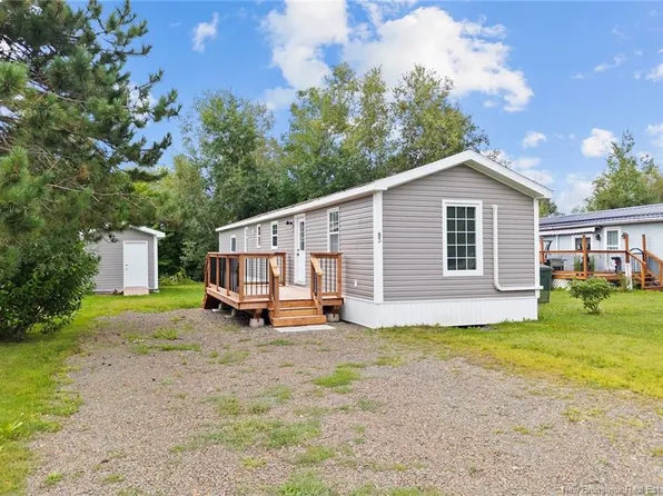 83 Leafwood Cres, Fredericton, NB E3B 6N9