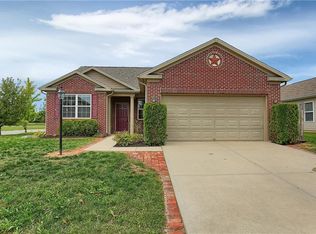 19389 Prairie Crossing Dr, Noblesville, IN 46062