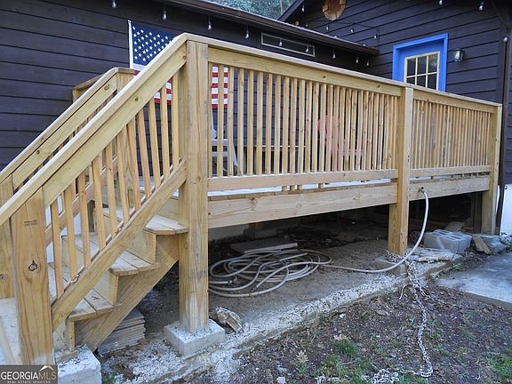 4th image of 136 Bowie Ln