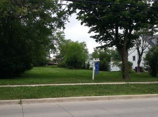 608 S Finley Rd, Lombard, IL 60148