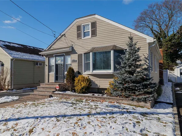 104 Ampel Avenue, North Bellmore, NY 11710