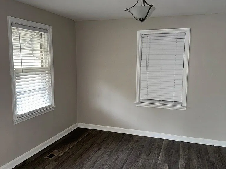 1178 Newberg Ave — Photo 16
