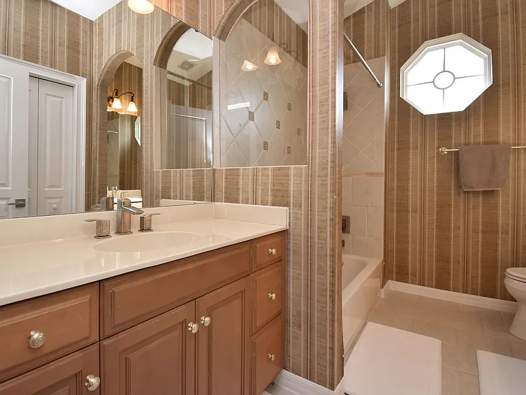 7289 SW 35th Rd — Photo 38