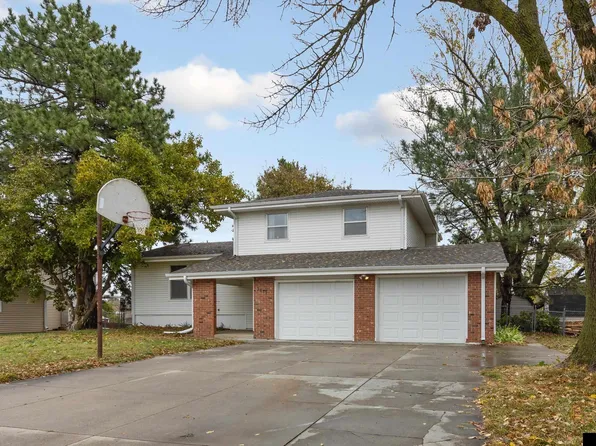 3811 N 112th Ave, Omaha, NE 68164