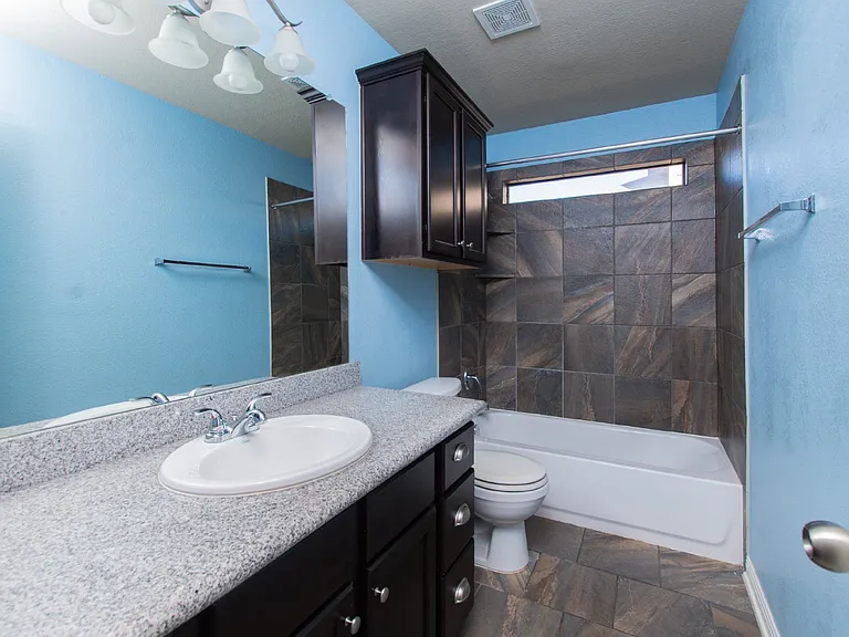3505 Castleton Dr — Photo 20