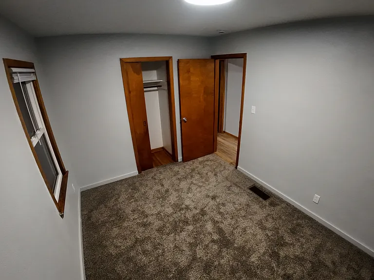 401 Ardmore St — Photo 7