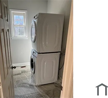 40 Osborne Ave — Photo 3