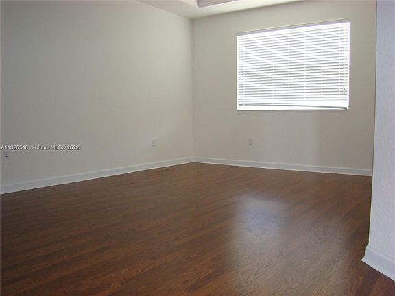 4th image of 8651 NW 111th Ct
