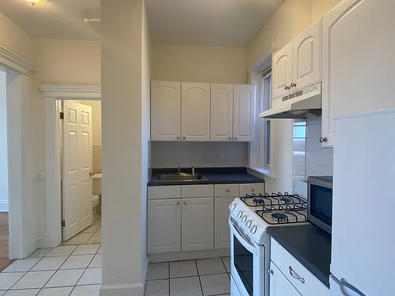 1292 Commonwealth Ave #3D — Photo 16