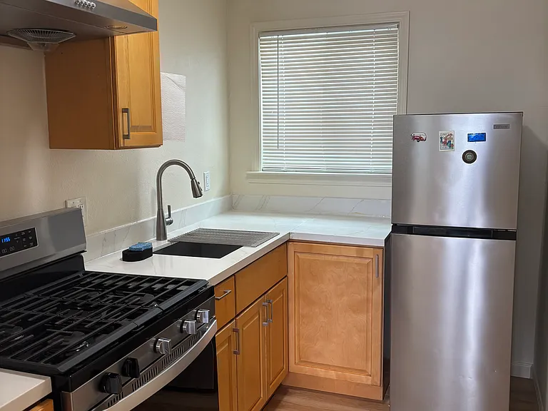 403 S 27th St #403 — Photo 1