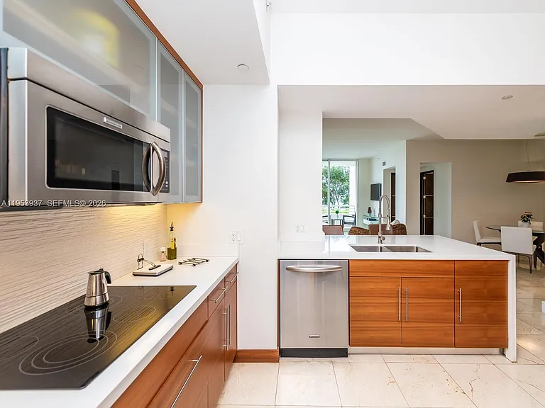 888 Brickell Key Dr #210 — Photo 32