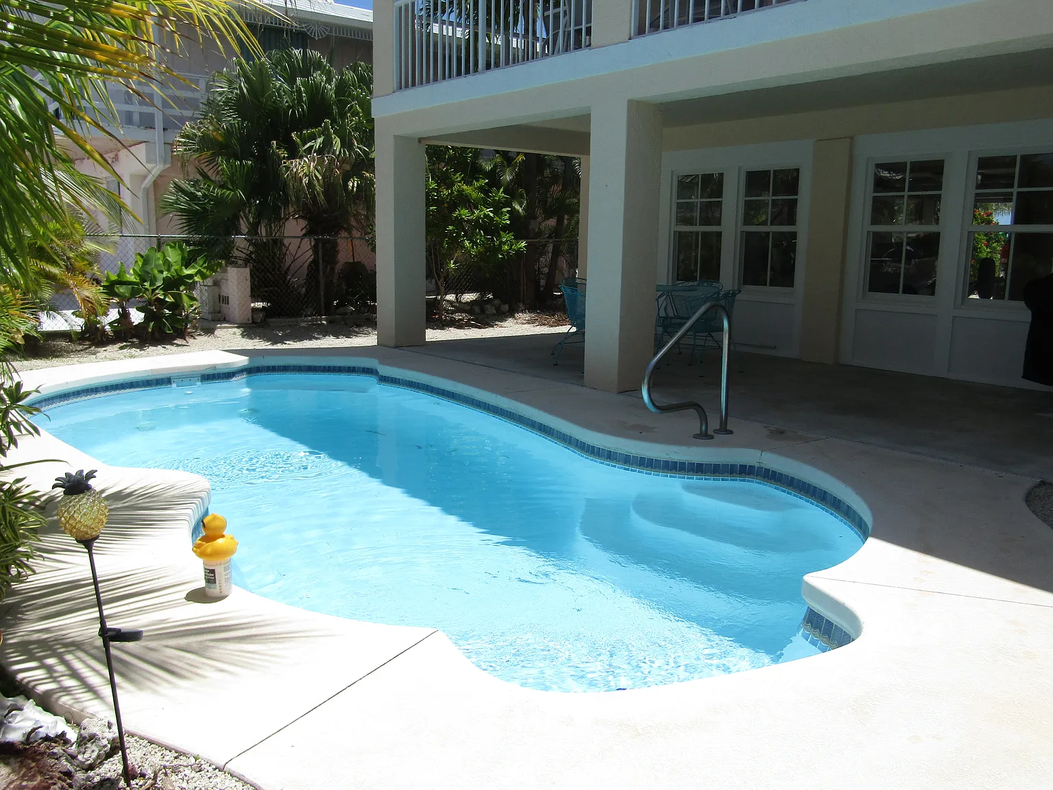 3 bed, 1390 sqft, $8,800 — Photo 2