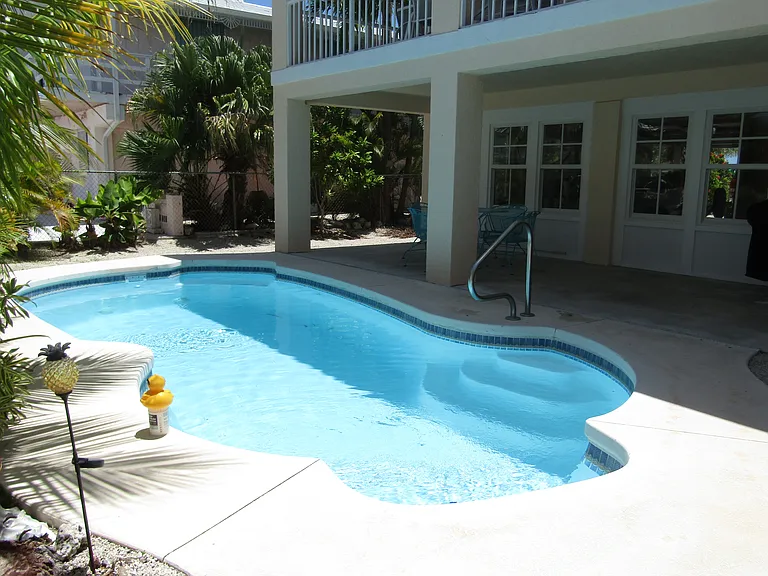 259 Caribbean Dr E — Photo 2